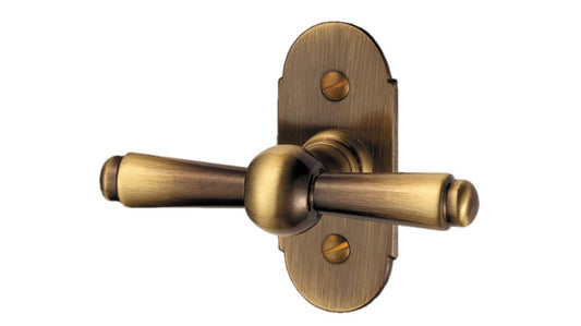 22.1484/1557 FR Fensterolive mit Rastung